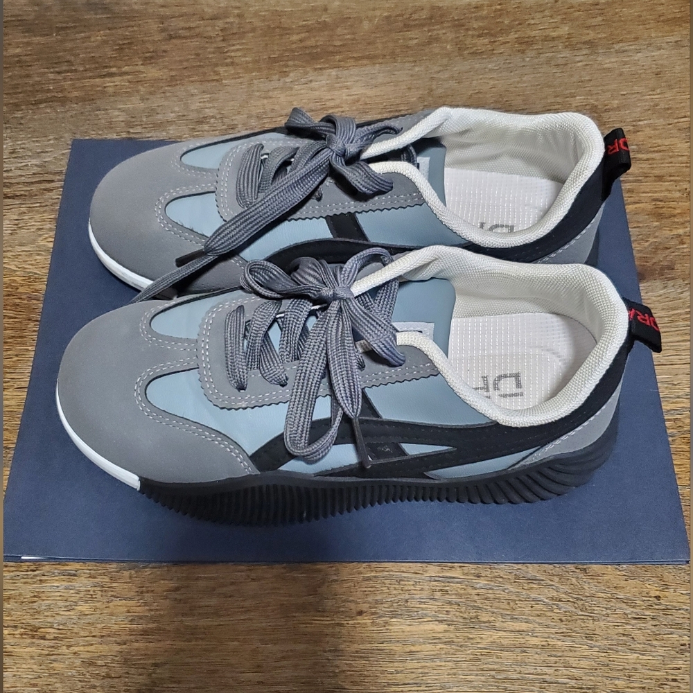 Women DF Cloudea Sneakers | De Florance Sneakers | Size 6 | Black & Gray - Picture 4 of 10